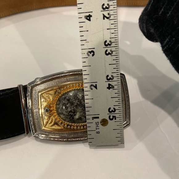 Levi’s belt buckle. Grey stone &metal. Western. Yellowstone. - Picture 7 of 8